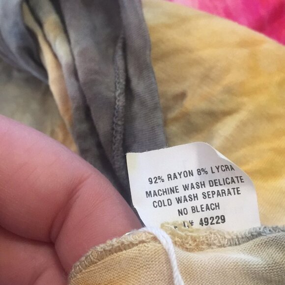 L/S LOVE TANJANE Tops FF51 3999, 4000 - Picture 4 of 5